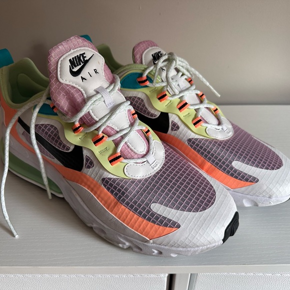 Nike Air Max 270 React SE - Picture 1 of 4